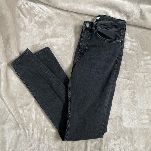 H&M Mid Rise Jeans - Picture 1 of 4